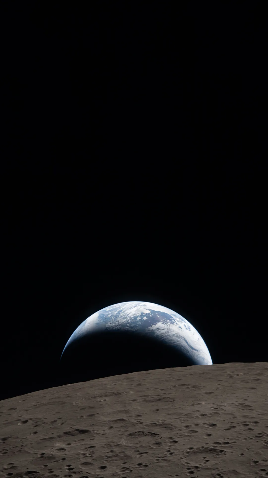 Artemis II Earthset Mobile Wallpaper