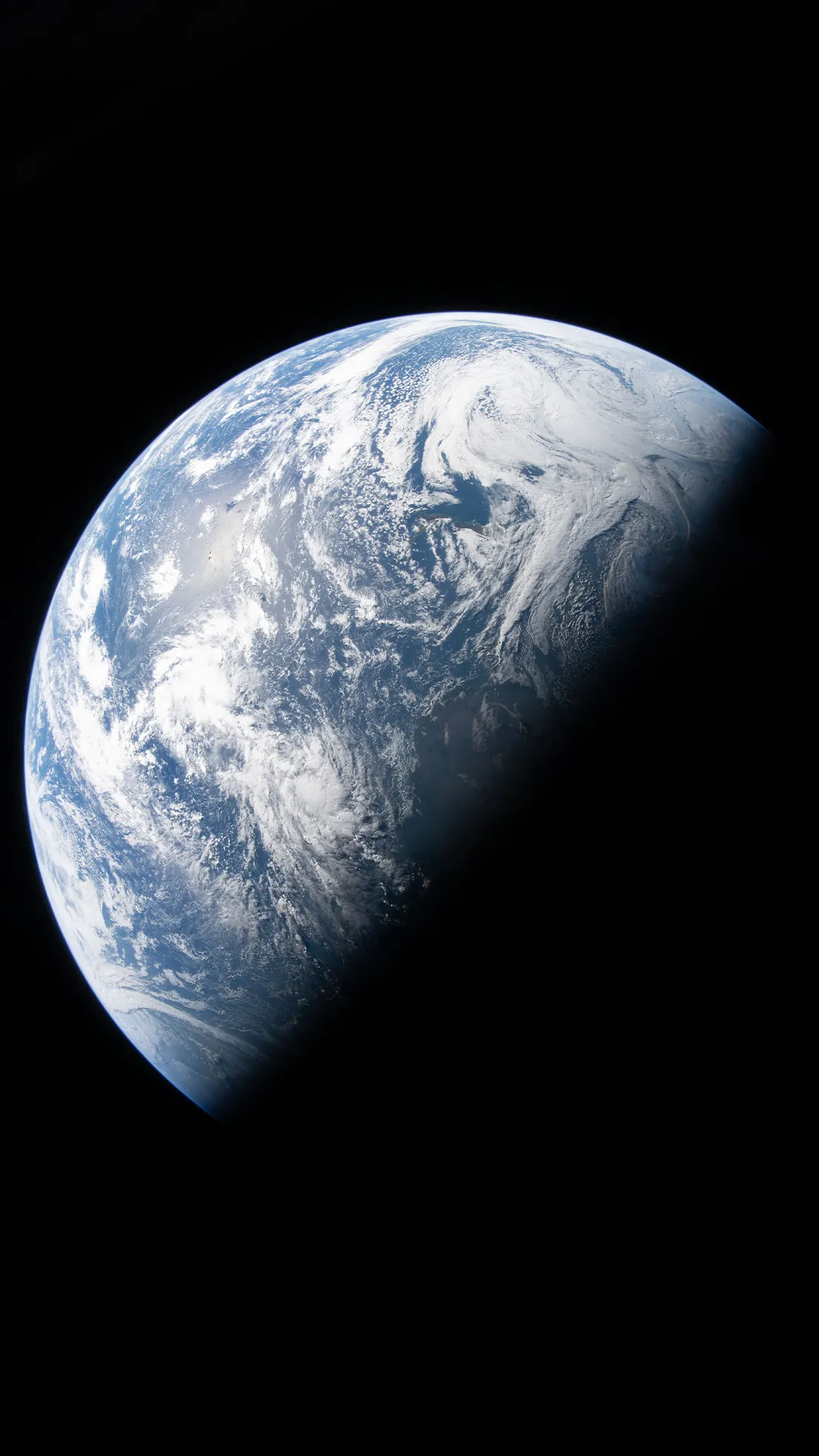 Artemis II Mobile Wallpaper: Earth View